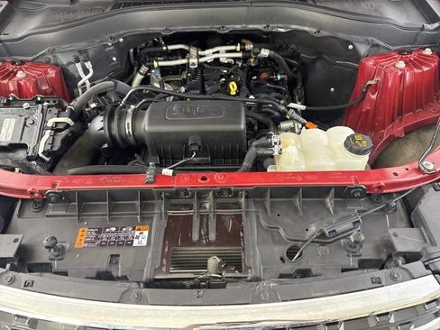 Used 2021 Ford Explorer XLT w/ Equipment Group 202A AWD/4WD image 21