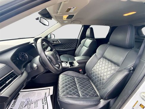 Used 2022 Mitsubishi Outlander SEL image 23