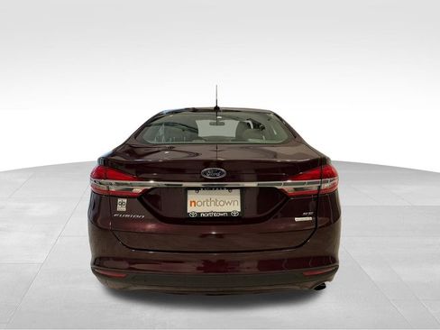 Used 2017 Ford Fusion SE image 42