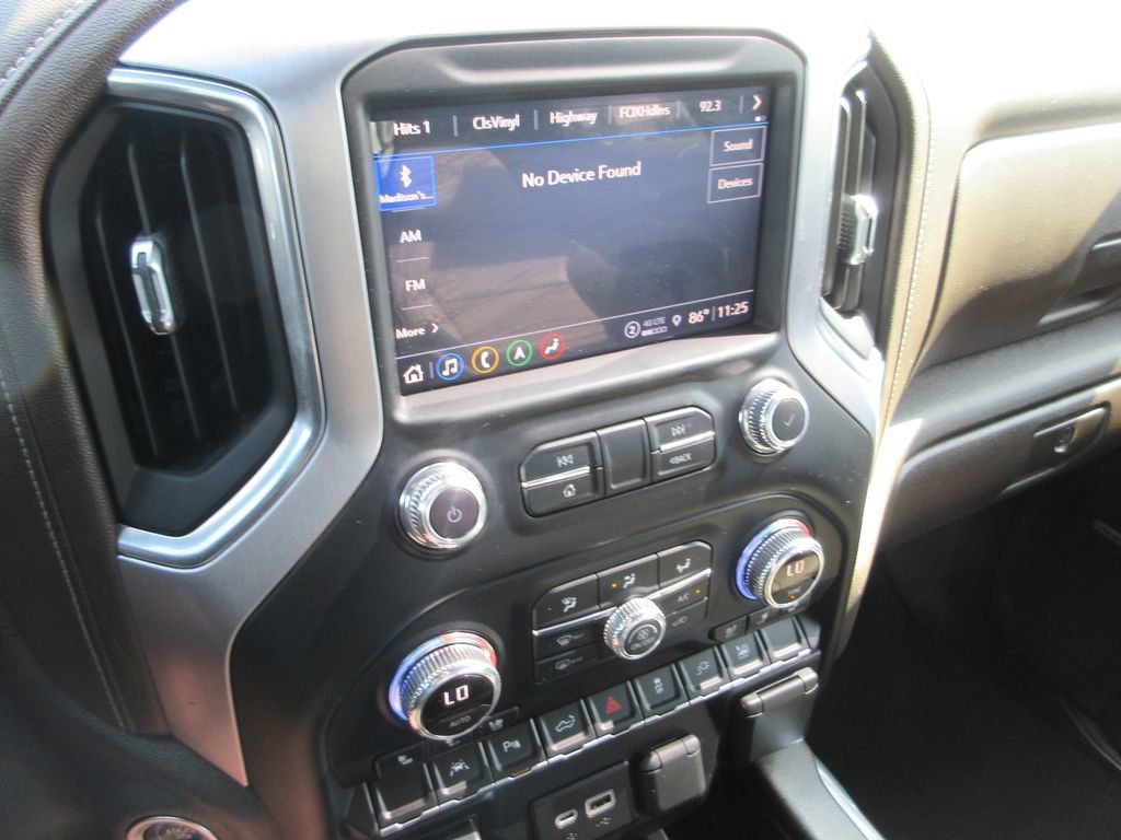 Used 2022 GMC Sierra 1500 SLT w/ SLT Premium Plus Package AWD/4WD image 32