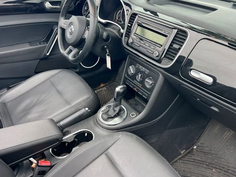 Used 2014 Volkswagen Beetle 2.5 image 18