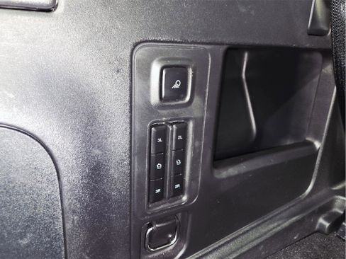 Used 2025 Ford Expedition Active image 20