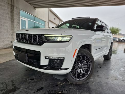 Used 2023 Jeep Grand Cherokee L Summit w/ High Altitude Package AWD/4WD image 1