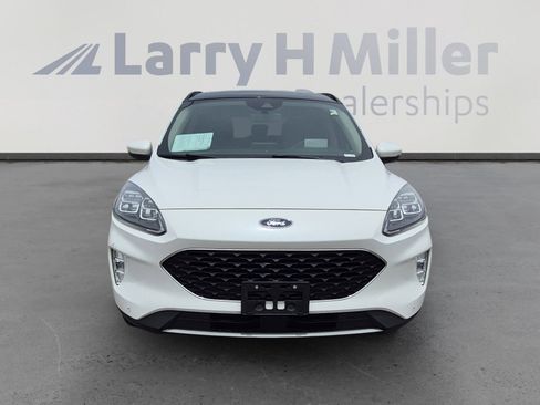 Used 2020 Ford Escape Titanium w/ Titanium Premium Package 2.0 AWD/4WD image 8