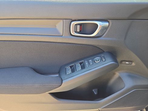 Used 2025 Honda Civic Sport image 13