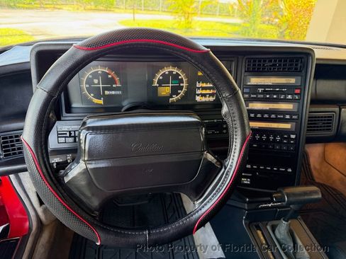 Used 1990 Cadillac Allante FWD image 11
