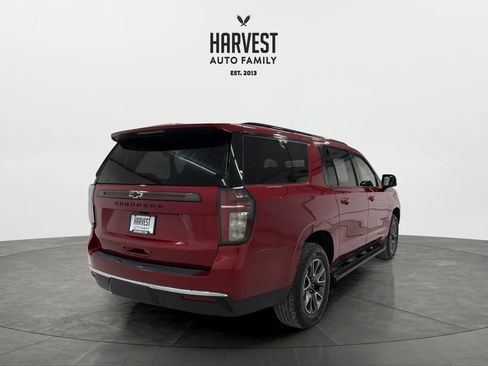 Used 2022 Chevrolet Suburban Z71 w/ Luxury Package AWD/4WD image 6