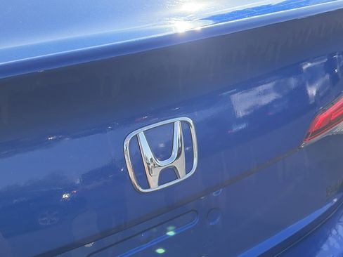 Used 2023 Honda Civic Sport image 10