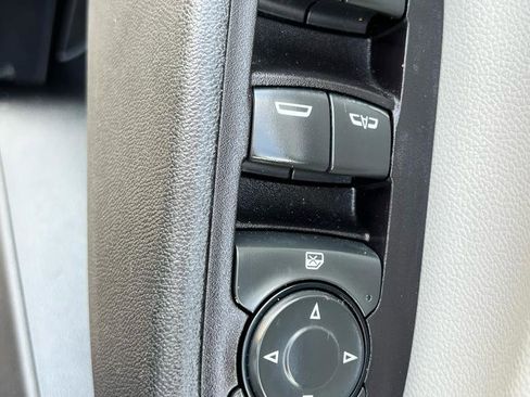 Used 2020 Chevrolet Equinox LS image 20