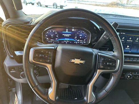 Used 2023 Chevrolet Silverado 1500 LT image 20