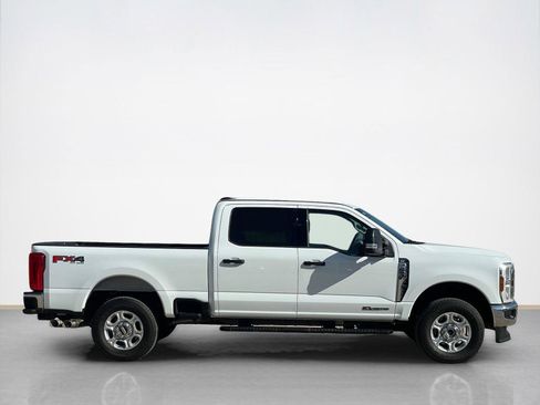 Used 2025 Ford F250 XLT w/ FX4 Off-Road Package image 9