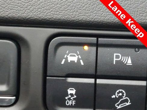 Used 2024 Chevrolet Suburban High Country image 26