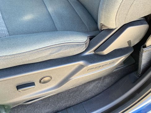 Used 2023 Ford F150 XLT image 19