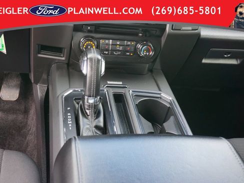 Used 2016 Ford F150 XLT w/ Equipment Group 302A Luxury AWD/4WD image 15