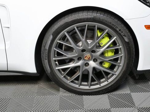 Used 2023 Porsche Panamera 4 w/ Premium Package AWD/4WD image 37