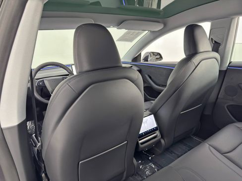 Used 2024 Tesla Model 3 Long Range image 39