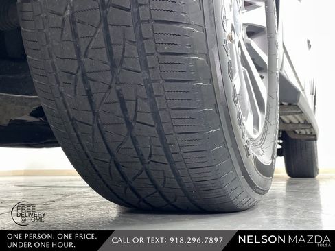 Used 2017 Ford Expedition EL XLT image 10