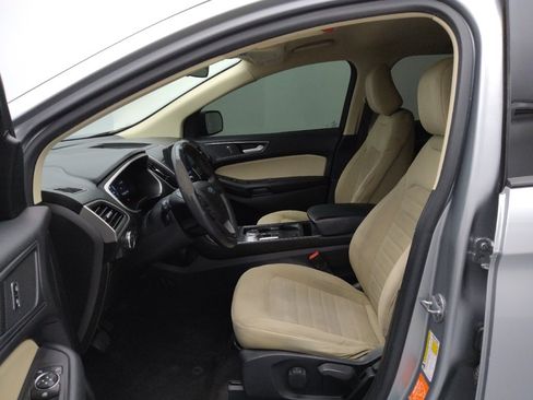 Used 2021 Ford Edge SE FWD image 17