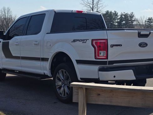 Used 2017 Ford F150 XLT w/ Equipment Group 302A Luxury image 4