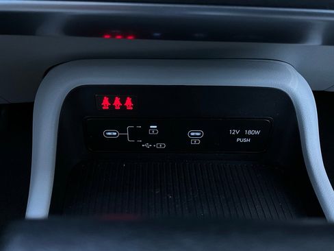 Used 2025 Hyundai Kona SEL image 26