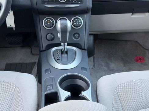 Used 2014 Nissan Rogue S image 27