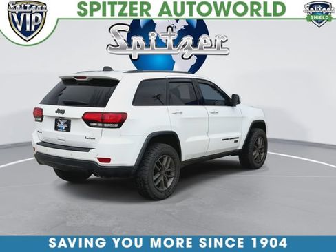 Used 2016 Jeep Grand Cherokee Laredo 75th Anniversary AWD/4WD image 9
