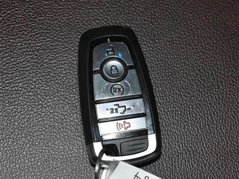 Used 2023 Ford F150 Lariat w/ Equipment Group 502A High image 22