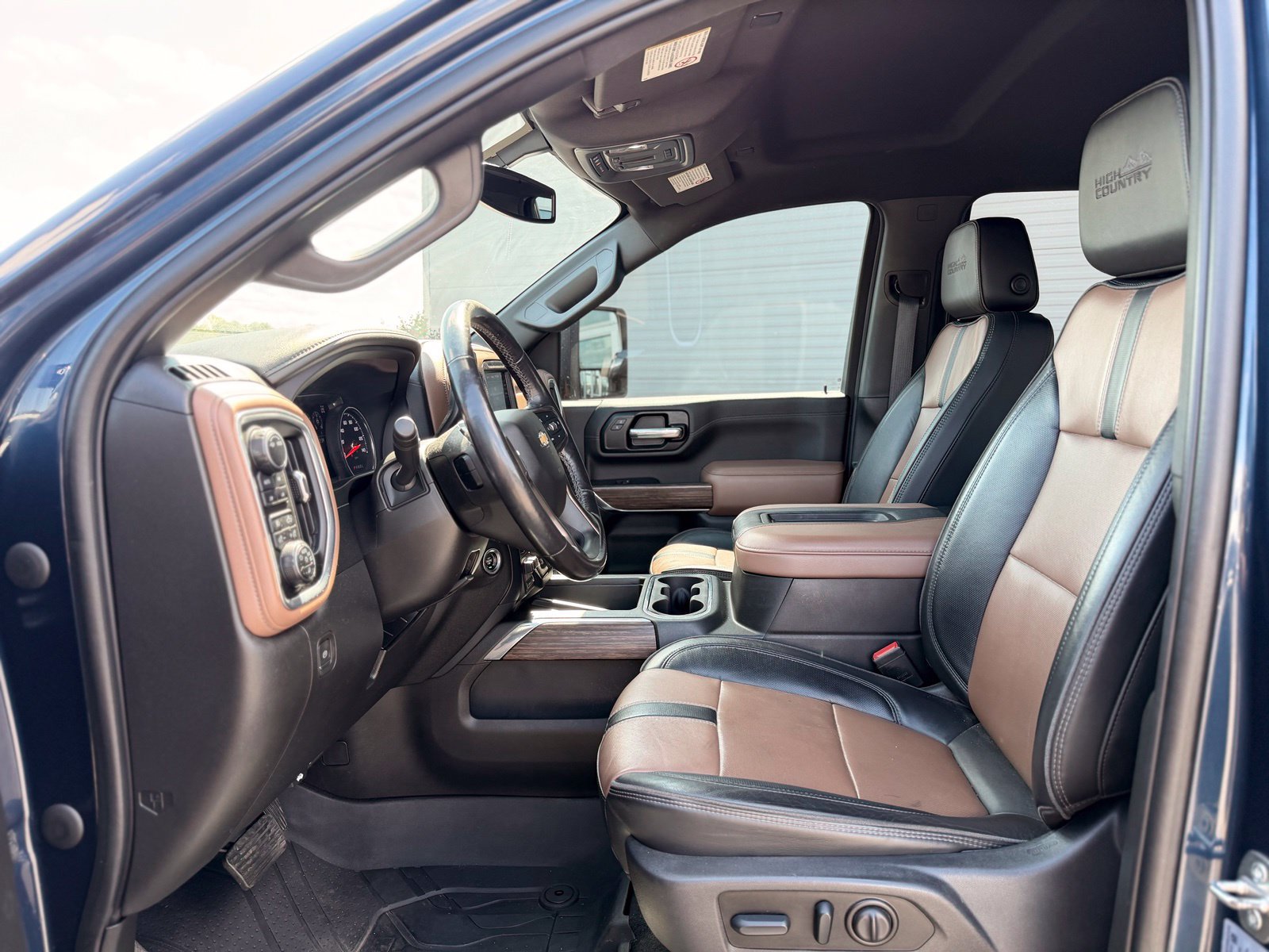 Used 2022 Chevrolet Silverado 2500 High Country AWD/4WD image 22