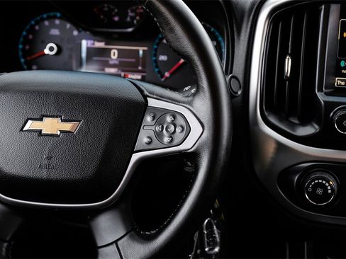 Used 2016 Chevrolet Colorado LT w/ LT Convenience Package image 14