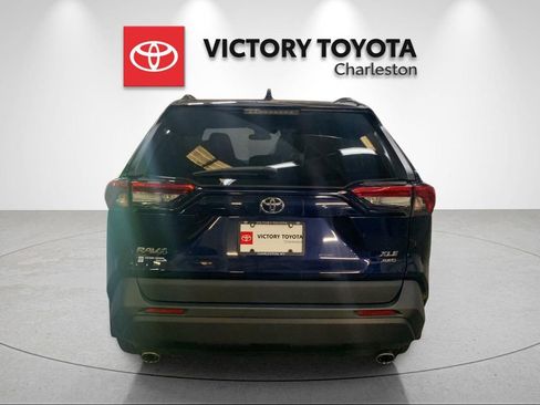 Used 2021 Toyota RAV4 XLE Premium AWD/4WD image 4