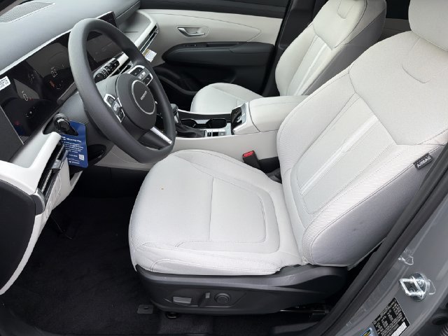 New 2026 Hyundai Tucson SEL Plus FWD image 11