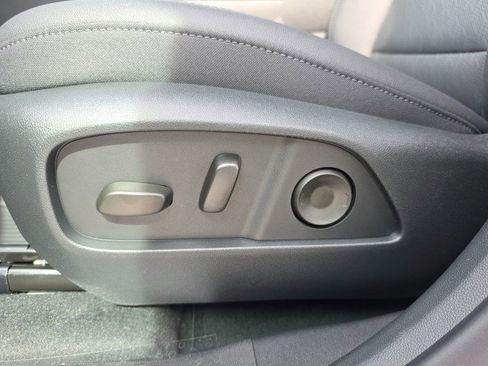 New 2026 Chevrolet Equinox LT image 31