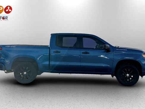 Used 2022 Chevrolet Silverado 1500 Custom image 4