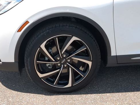 Used 2024 Lincoln Corsair Reserve w/ Equipment Group 201A AWD/4WD image 13