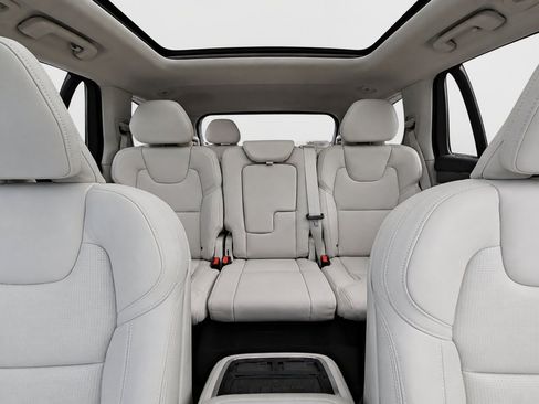 Certified 2026 Volvo XC90 B6 Ultra AWD/4WD image 14