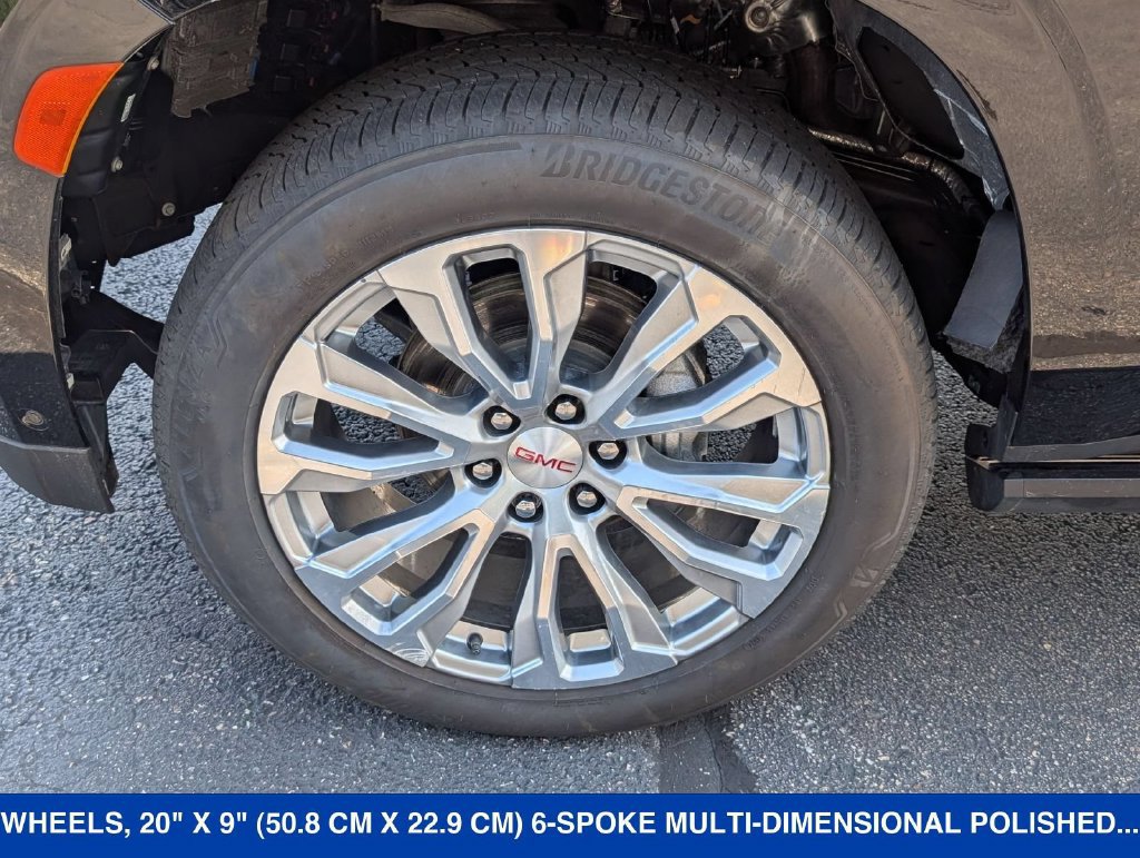 Used 2024 GMC Yukon Denali w/ Advanced Technology Package AWD/4WD image 12