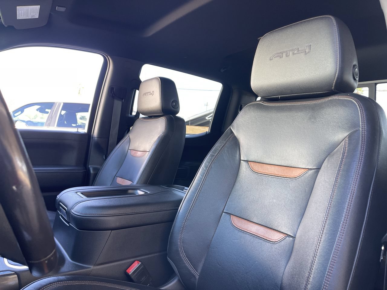 Used 2021 GMC Sierra 1500 AT4 w/ AT4 Preferred Package AWD/4WD image 19