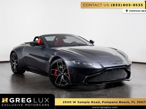 Used 2021 Aston Martin V8 Vantage Convertible image 1