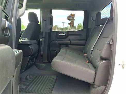 Used 2021 Chevrolet Silverado 1500 Custom w/ LPO, Dark Essentials Package image 11