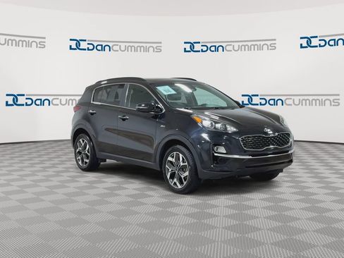 Used 2022 Kia Sportage EX AWD/4WD image 2