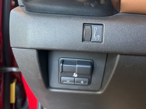 Used 2023 GMC Canyon AT4 w/ AT4 Premium Package image 24