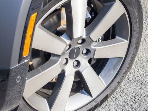 New 2026 Land Rover Defender 130 V8 AWD/4WD image 9