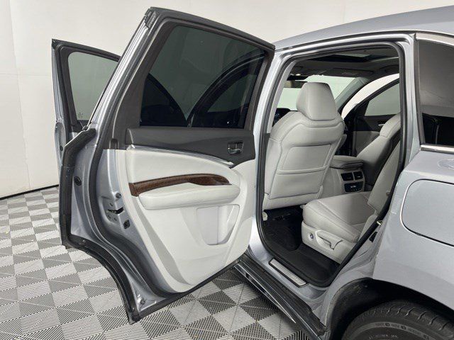 Used 2020 Acura MDX SH-AWD image 41