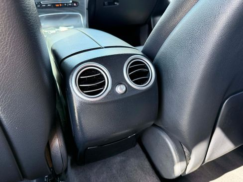 Used 2018 Mercedes-Benz GLC 300 image 16