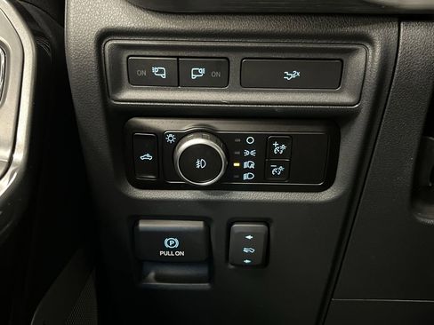 Used 2023 Ford F150 Lariat w/ Equipment Group 502A High image 28