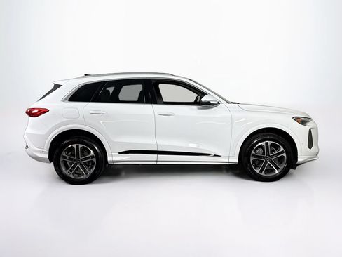 Used 2025 Audi Q5 Premium w/ Convenience Package AWD/4WD image 6