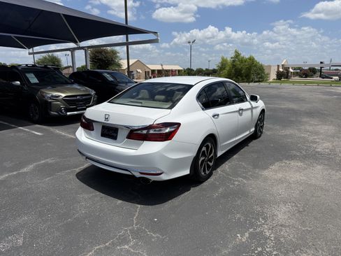 Used 2016 Honda Accord EX-L image 7
