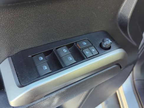 Used 2023 Toyota Tacoma SR5 image 8