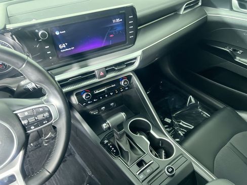 Used 2022 Kia K5 GT-Line image 24