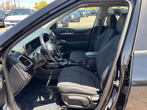 Used 2025 Kia Seltos S FWD image 28